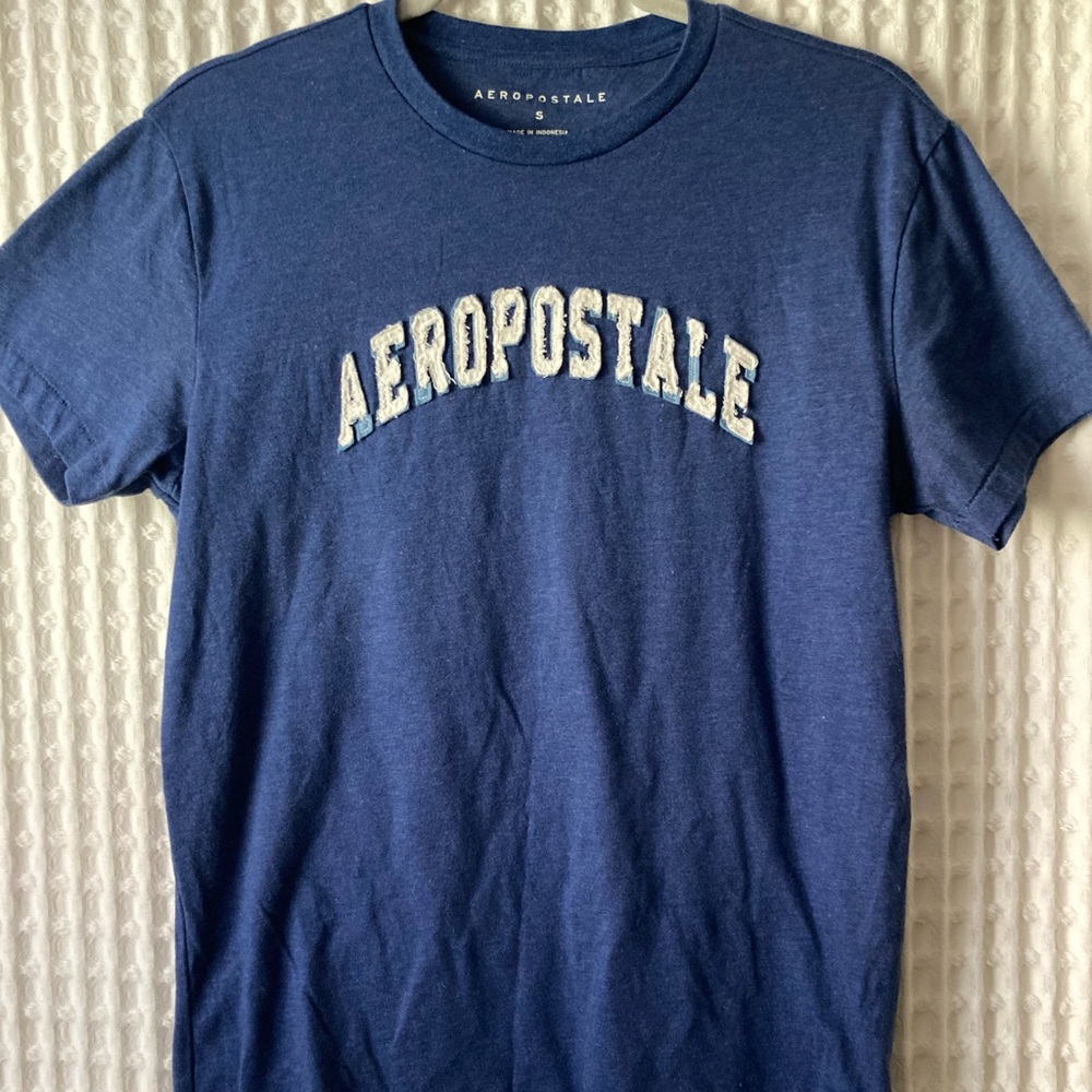 Aeropostale T-shirt blue size small